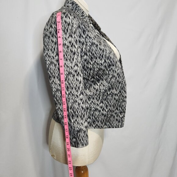 express Black White Patterned Blazer Jacket - Size 8 - Picture 10 of 14